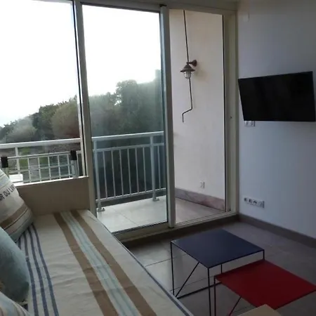 Apartamento Studio 4 Personnes Agreable Studio *** Vue Mer Le Lavandou. *
