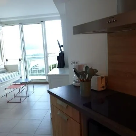 Apartamento Studio 4 Personnes Agreable Studio *** Vue Mer Le Lavandou.